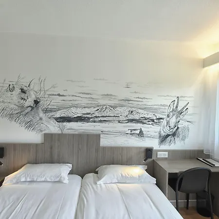 Hotel The Originals Access, Hotel Le Lutea Riom-es-Montagnes